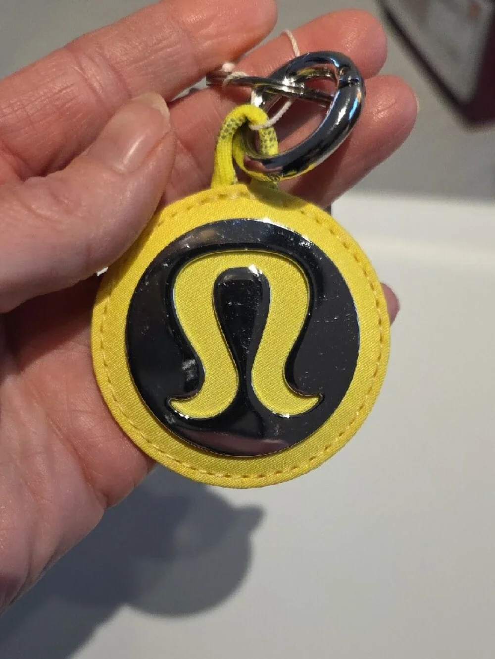 round lululemon